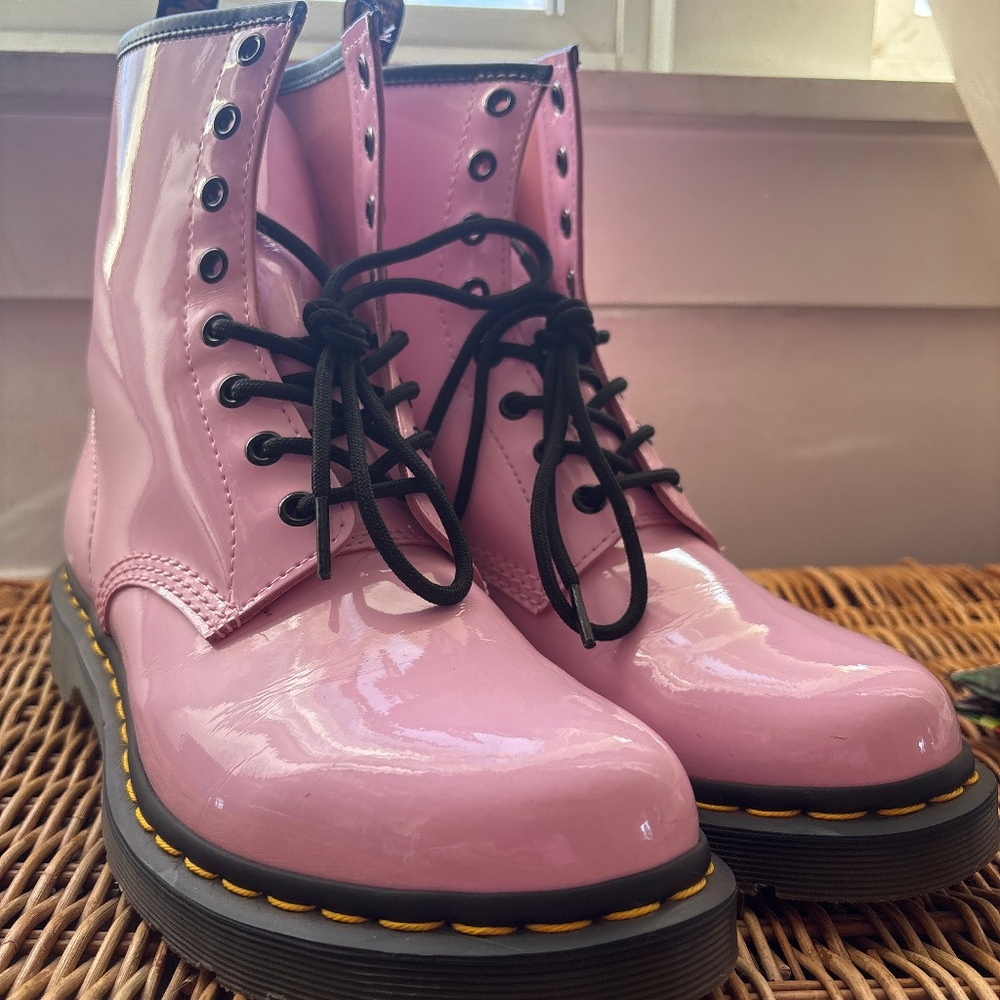 Dr Martens bubblegum pink 1460